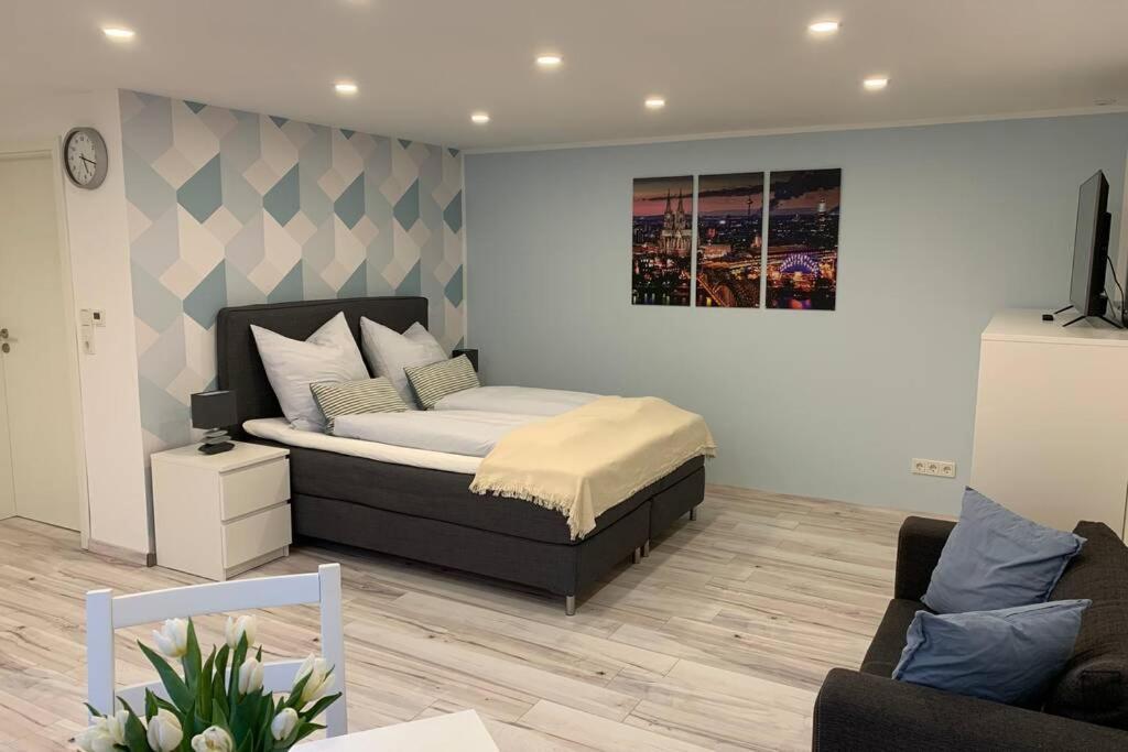 Modern Renovated Apartment Suited For Business Consultants - In Close Distance To Dt, Dhl And Un Campus - Reserved Parking 波恩 外观 照片